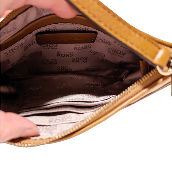 Michael Kors est. 1981 signature wristlet, small size, Tan/Brown - Picture 6 of 7